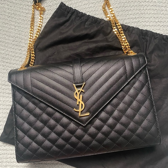 YSL Large Envelope Bag in Noir - Picture 2 of 12